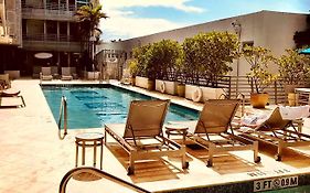 Apartment At De Soleil Hotel On Ocean Drive
